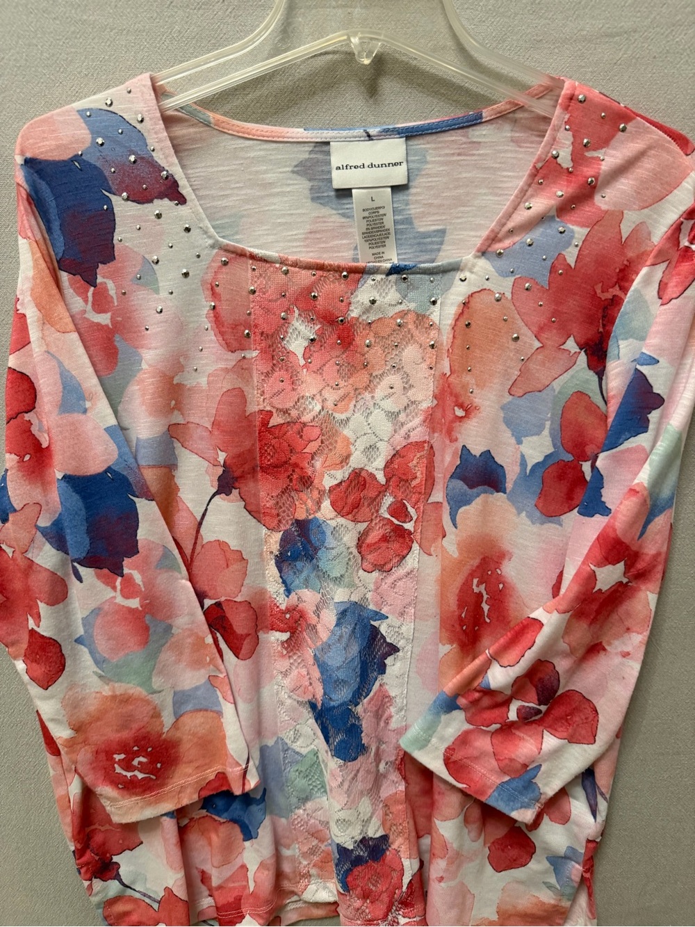 Alfred Dunner Floral Scoop Neck Top in Coral & Blue size L